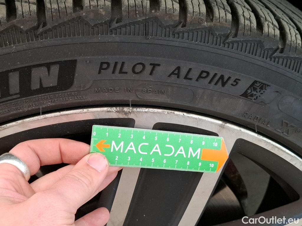  Mini  Countryman MINI  / 2020 / 5P / Crossover Cooper SE ALL4 Yours 125+95ch BVA6 #43