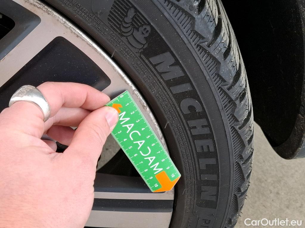  Mini  Countryman MINI  / 2020 / 5P / Crossover Cooper SE ALL4 Yours 125+95ch BVA6 #37