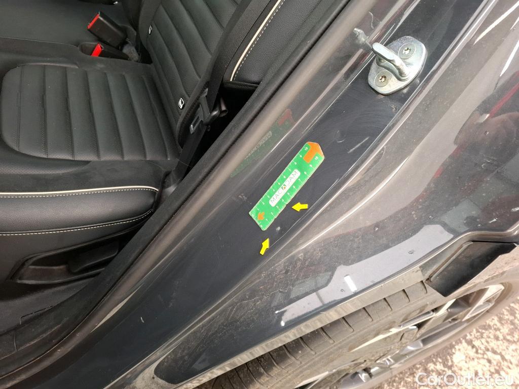  KIA  Sportage KIA  / 2021 / 5P / SUV 1.6 T-GDI 265 PHEV AUTO 4WD GT-L PREM BU #10