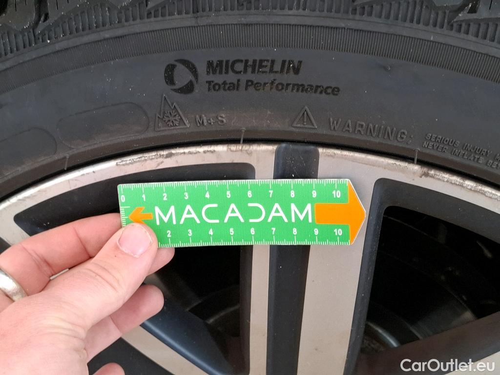  Mini  Countryman MINI  / 2020 / 5P / Crossover Cooper SE ALL4 Yours 125+95ch BVA6 #35