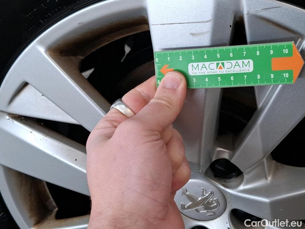  Peugeot  3008  Active Business 1.5 HDi 130CV BVA8 E6d #20