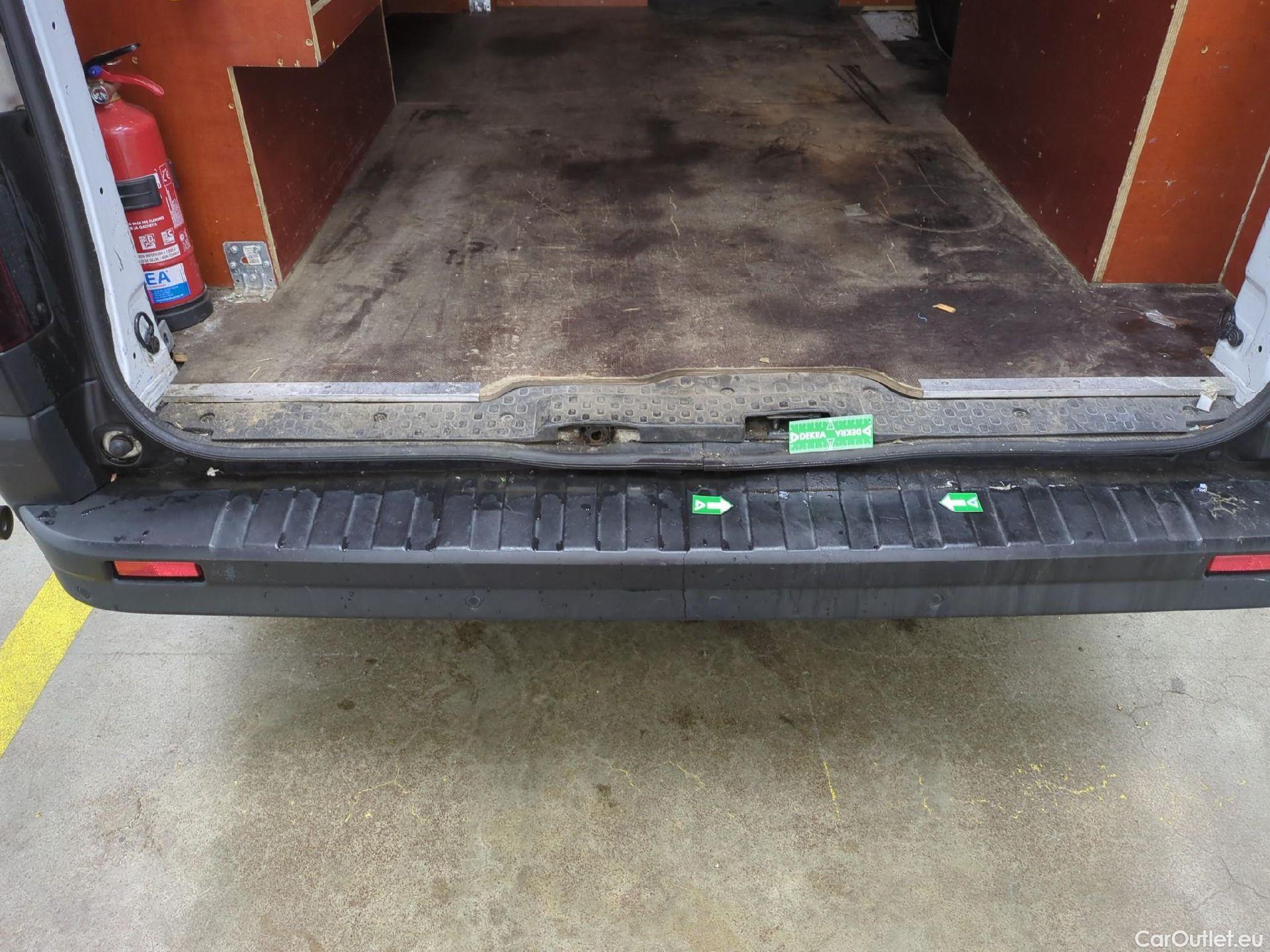  Renault  Trafic  III Fourgon Grand Confort L1H1 1000 1.6 dCi 120CV BVM6 E6 #14