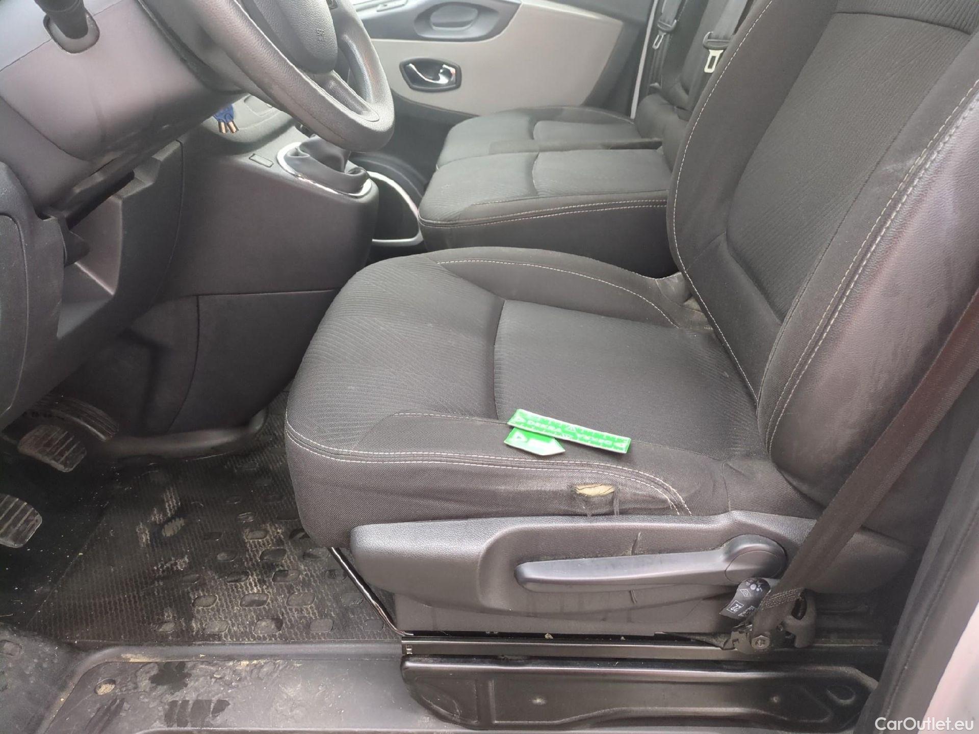  Renault  Trafic  III Fourgon Grand Confort L1H1 1000 1.6 dCi 120CV BVM6 E6 #12