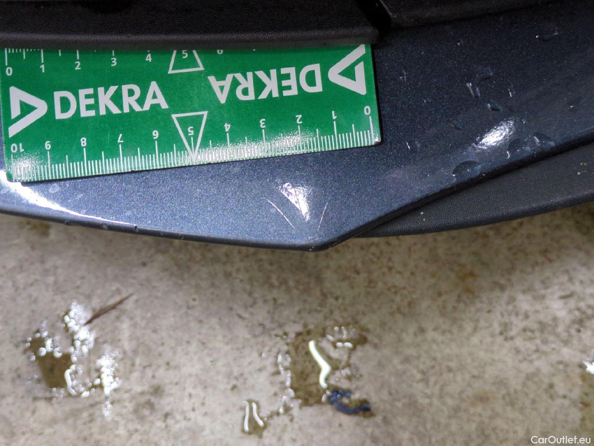  Seat  Leon SEAT  / 2020 / 5P / Berline 1.0 eTSI 110 DSG S&S Style Business #36