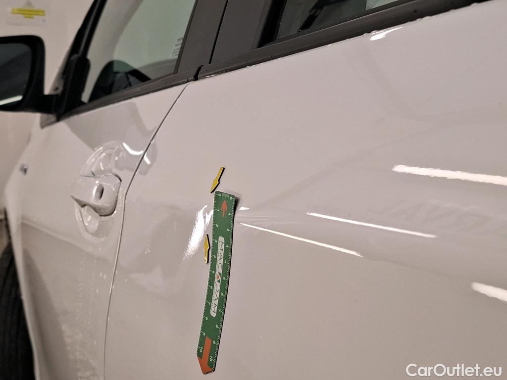  Toyota  Yaris TOYOTA  Hybride / 2017 / 5P / Berline 1.5 VVT-I HYBRID France Business #3