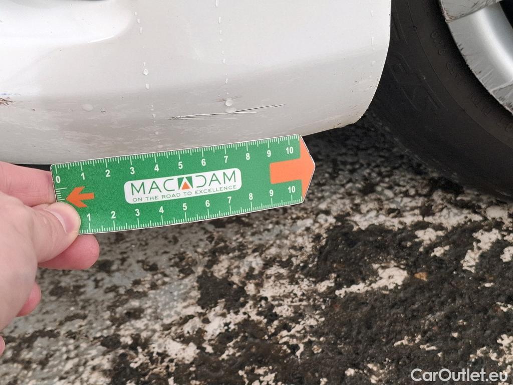  Toyota  Yaris TOYOTA  Hybride / 2017 / 5P / Berline 1.5 VVT-I HYBRID France Business #10