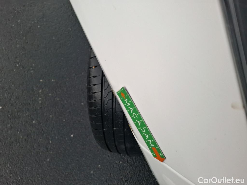  Toyota  Yaris TOYOTA  Hybride / 2017 / 5P / Berline 1.5 VVT-I HYBRID France Business #2