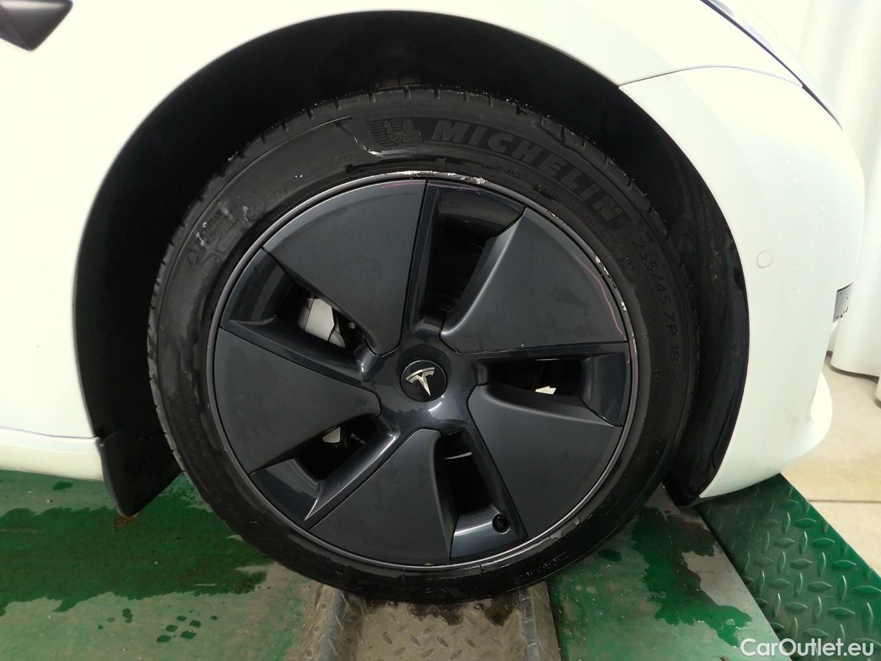  Tesla  Model 3  75kWh Standard Range+ #10