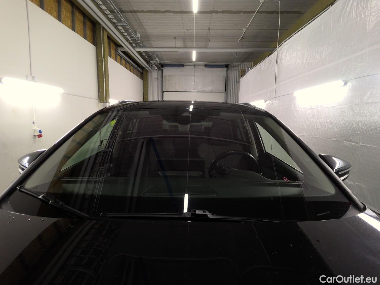  Skoda  ENYAQ  iV80 5d #8