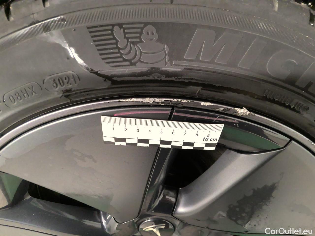  Tesla  Model 3  75kWh Standard Range+ #11