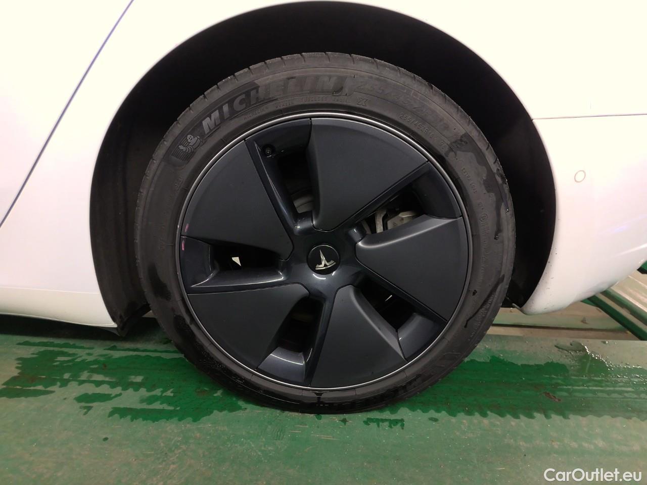  Tesla  Model 3  75kWh Standard Range+ #32