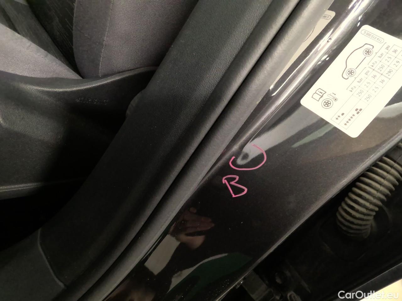  Volkswagen  ID.4  EV 77kWh Life #9