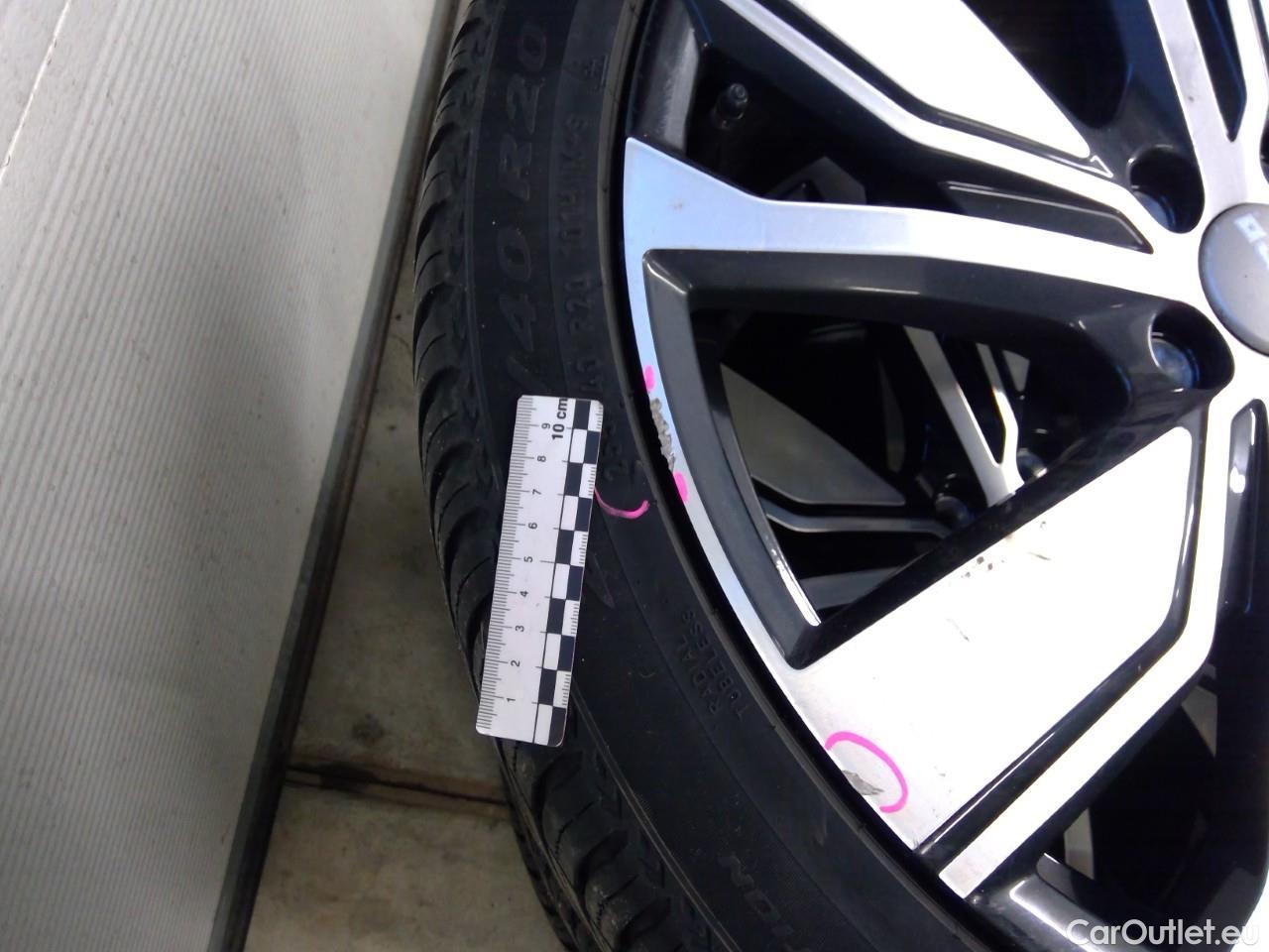  Volvo  XC 40 XC40 Recharge Twin Plus Aut #3