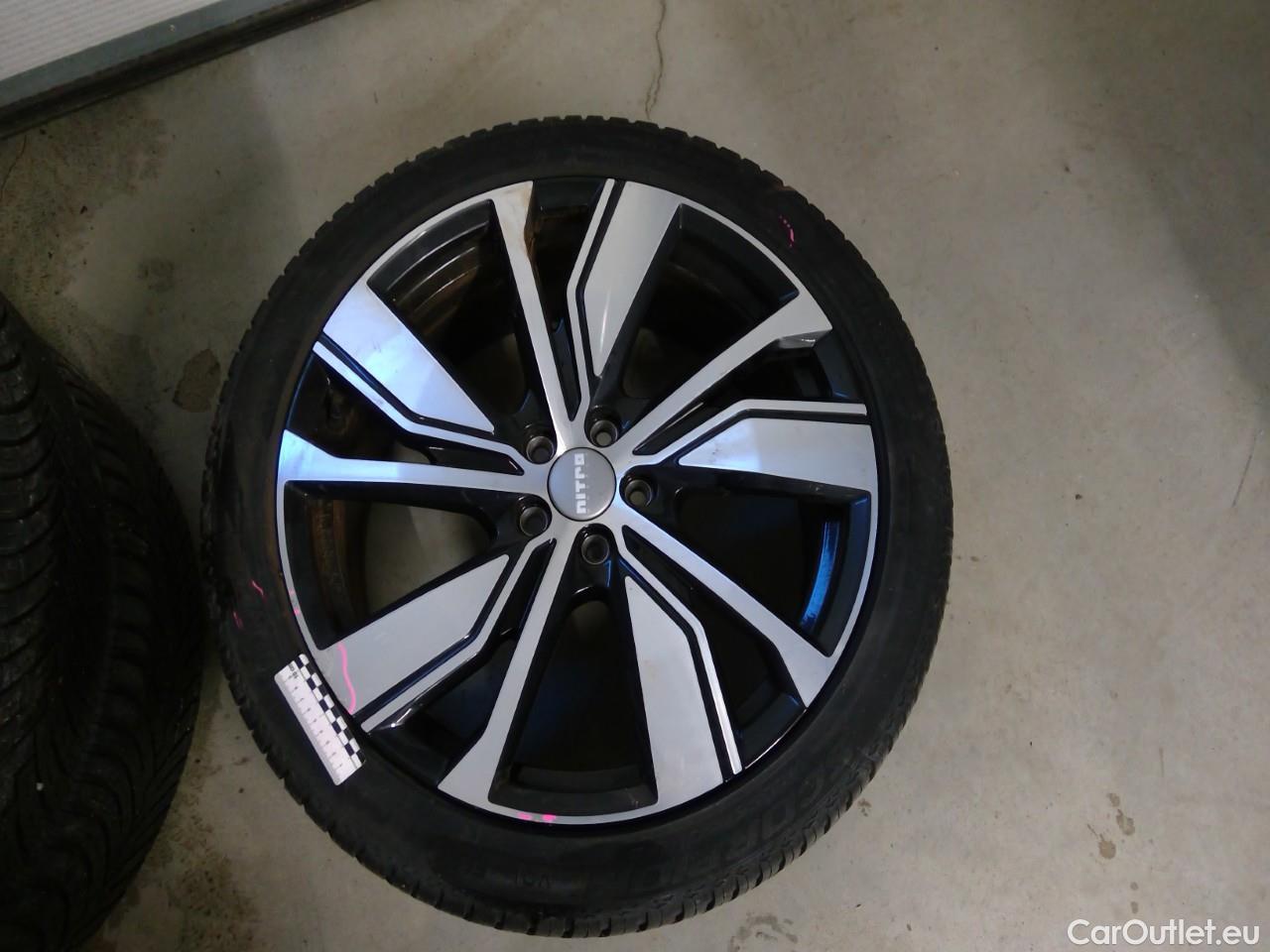  Volvo  XC 40 XC40 Recharge Twin Plus Aut #5