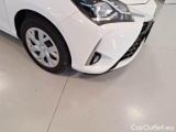  Toyota  Yaris TOYOTA  / 2017 / 5P / BERLINA 1.5 HYBRID BUSINESS #42