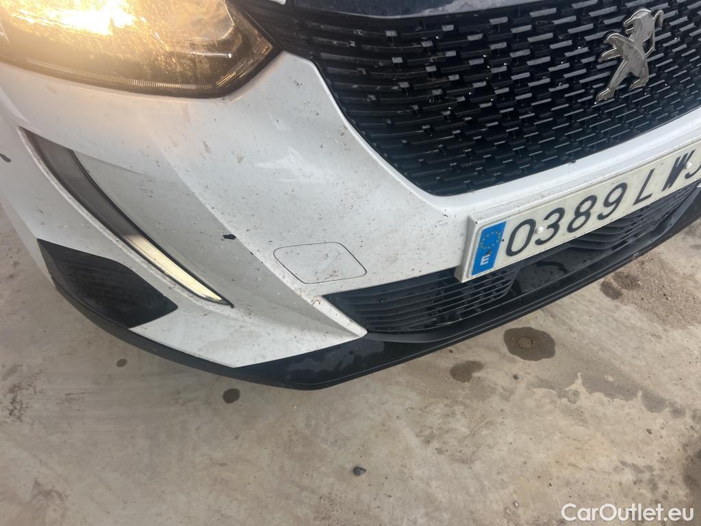  Peugeot  2008 PEUGEOT  / 2019 / 5P / todoterreno Active Pack Puretech 100 S&S BVM6 #18