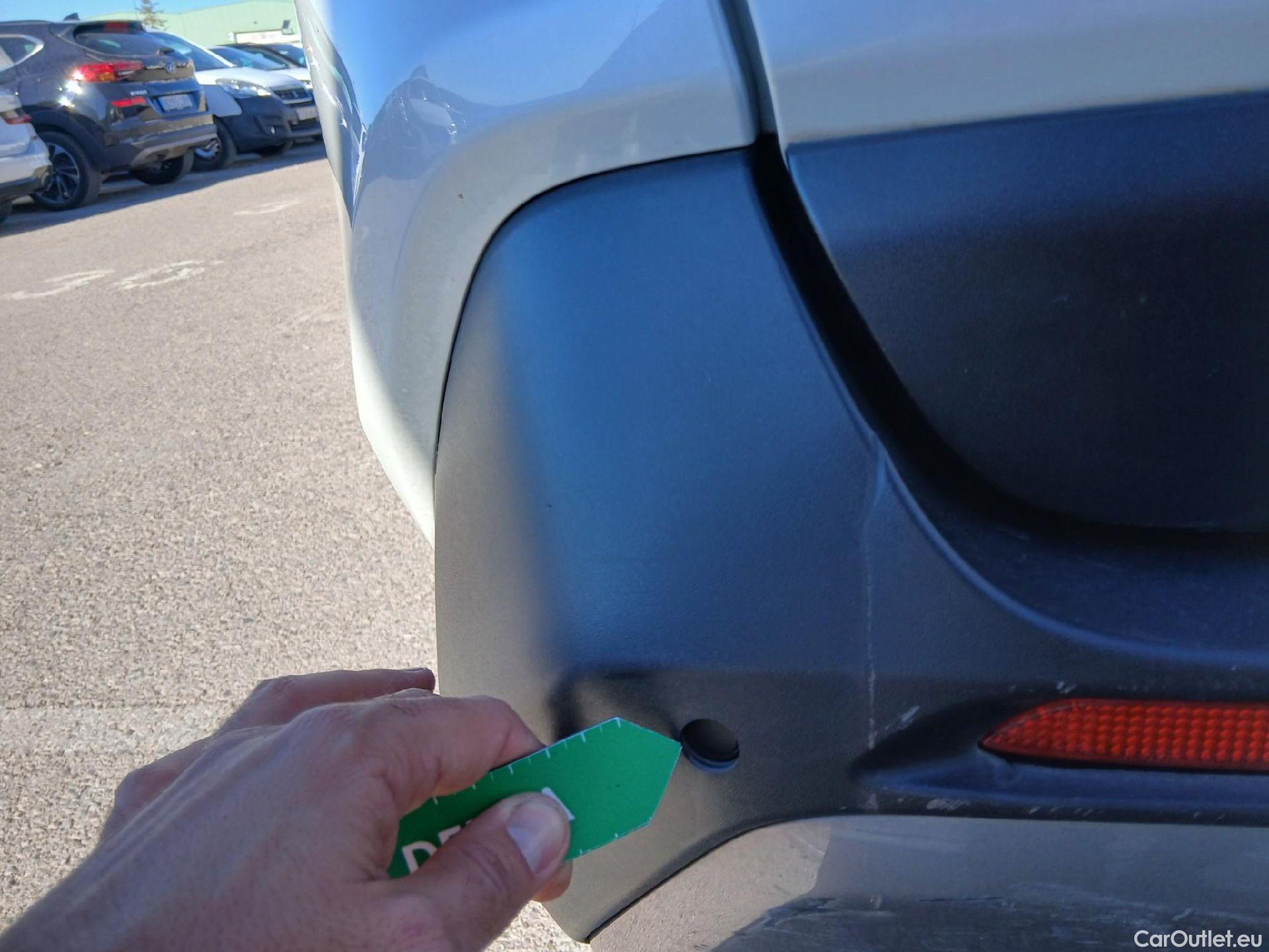  Toyota  RAV4 TOYOTA  / 2018 / 5P / todoterreno 2.5l 220H Advance #17