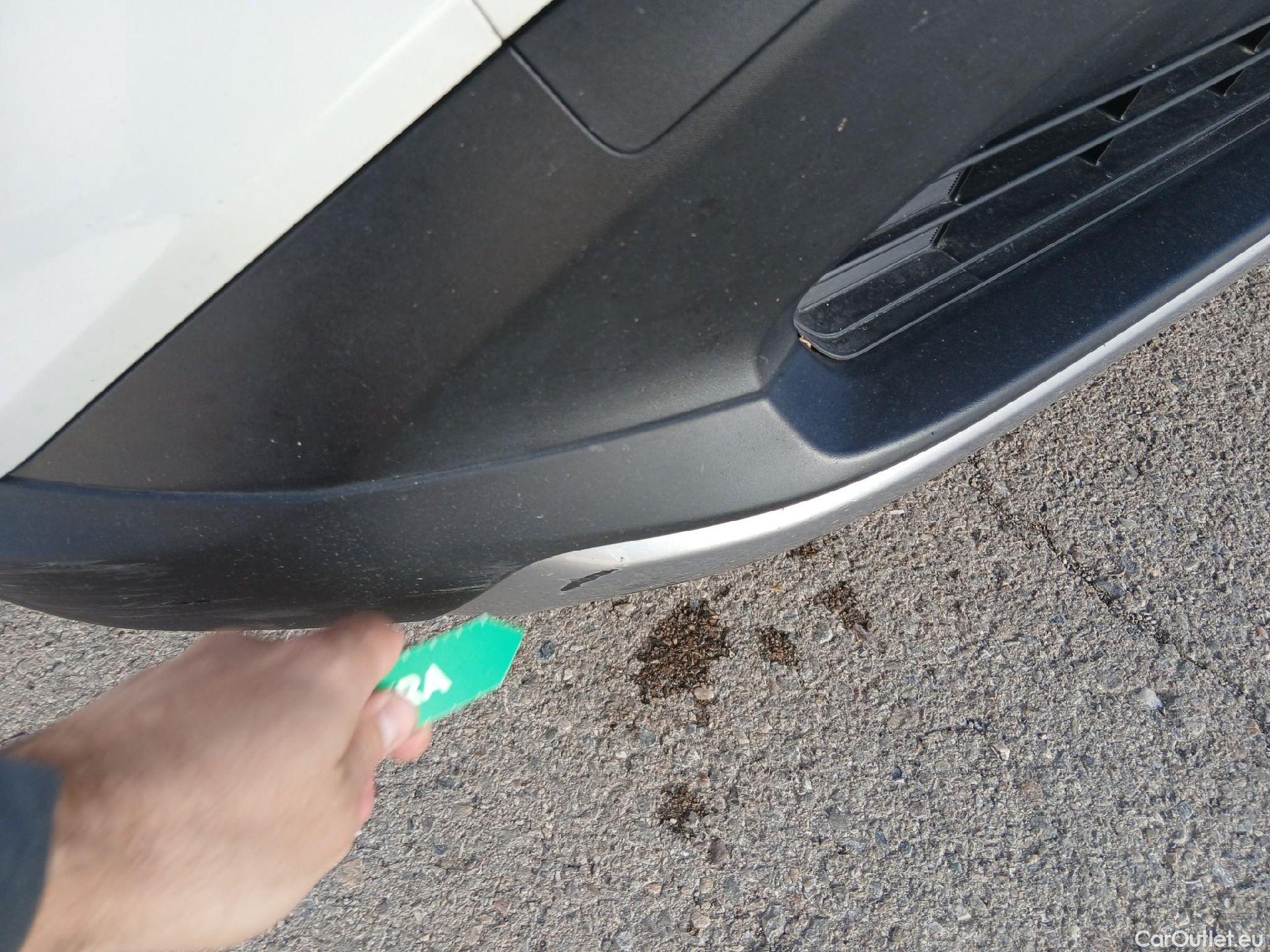  Toyota  RAV4 TOYOTA  / 2018 / 5P / todoterreno 2.5l 220H Advance #3