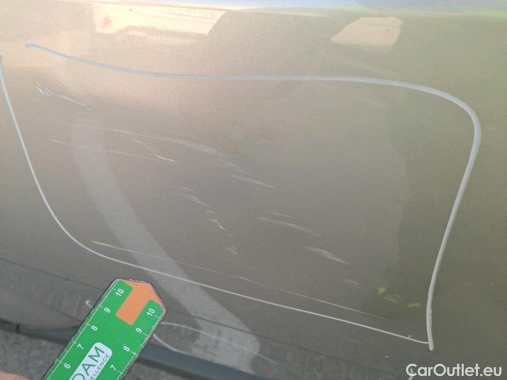  Toyota  C-HR TOYOTA  / 2016 / 5P / todoterreno 1.8 125H Advance (CX) #31