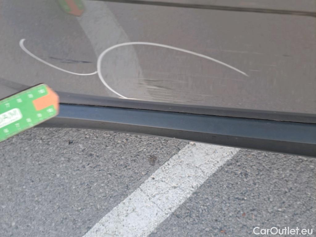  Toyota  C-HR TOYOTA  / 2016 / 5P / todoterreno 1.8 125H Advance (CX) #33