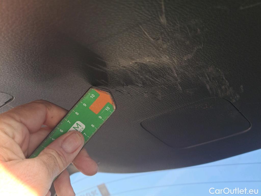  Toyota  C-HR TOYOTA  / 2016 / 5P / todoterreno 1.8 125H Advance (CX) #13