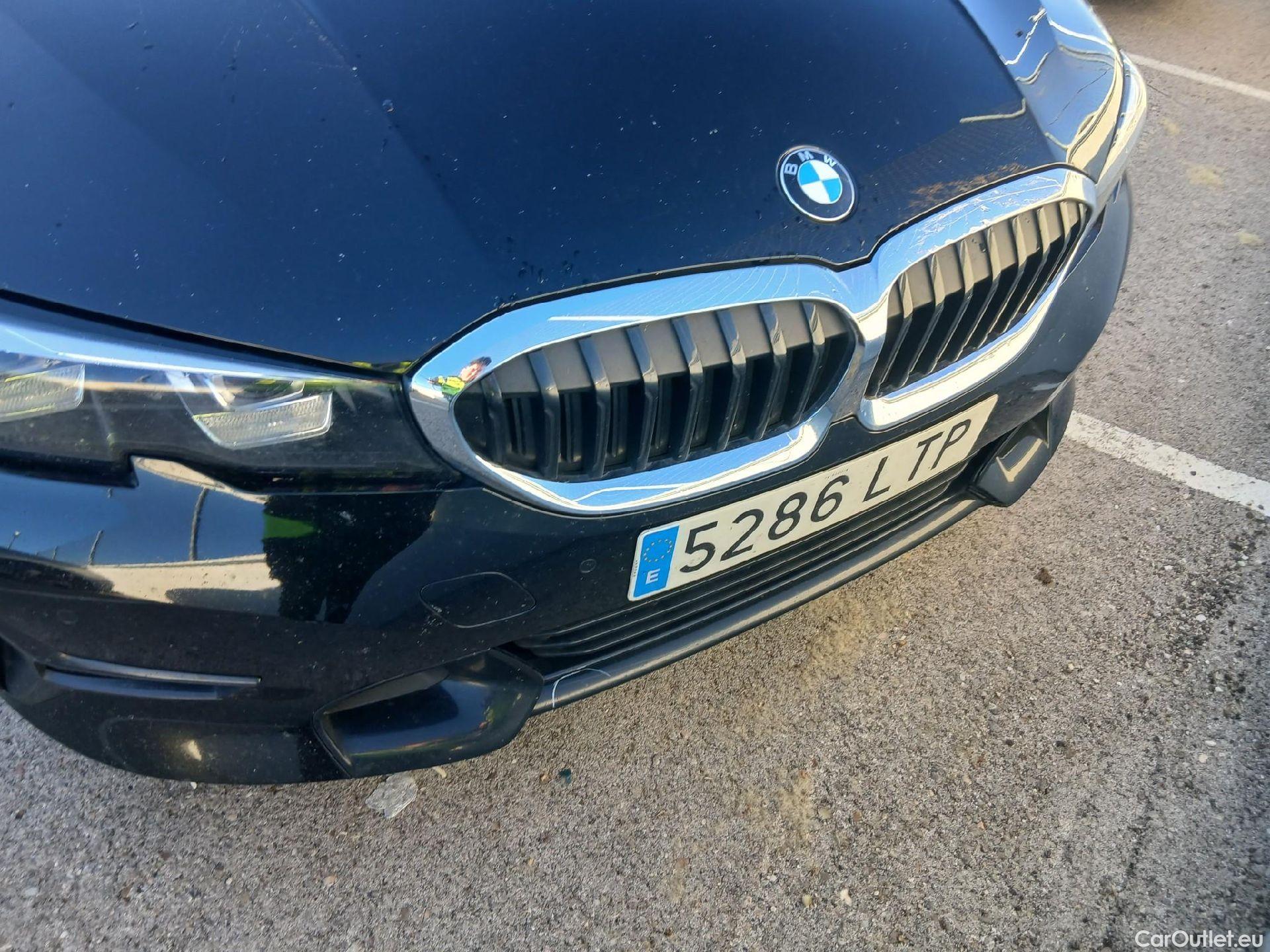  Bmw  Serie 3 BMW  / 2018 / 4P / sedán 318d Auto. #10