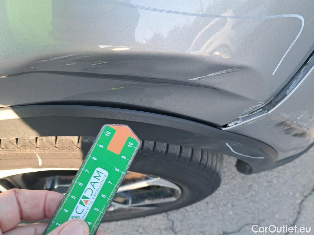  Toyota  C-HR TOYOTA  / 2016 / 5P / todoterreno 1.8 125H Advance (CX) #27