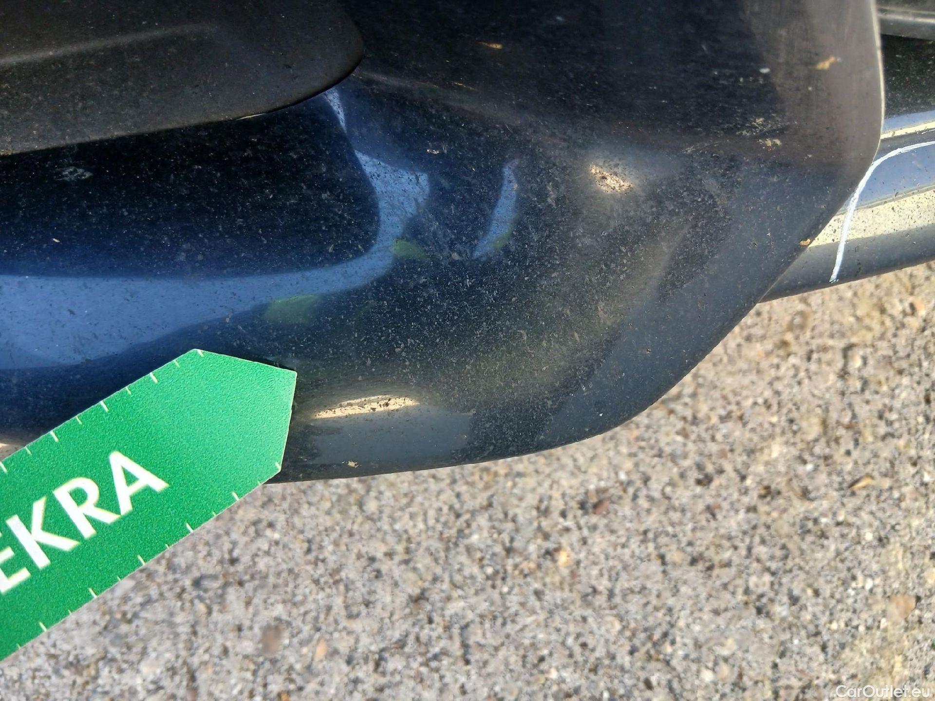  Bmw  Serie 3 BMW  / 2018 / 4P / sedán 318d Auto. #13