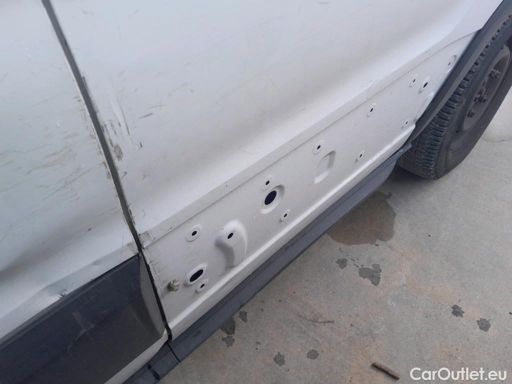  Ford  Transit FORD  / 2013 / 4P / furgón 350 96kW L3H2 Van Trend FWD MHEV #52