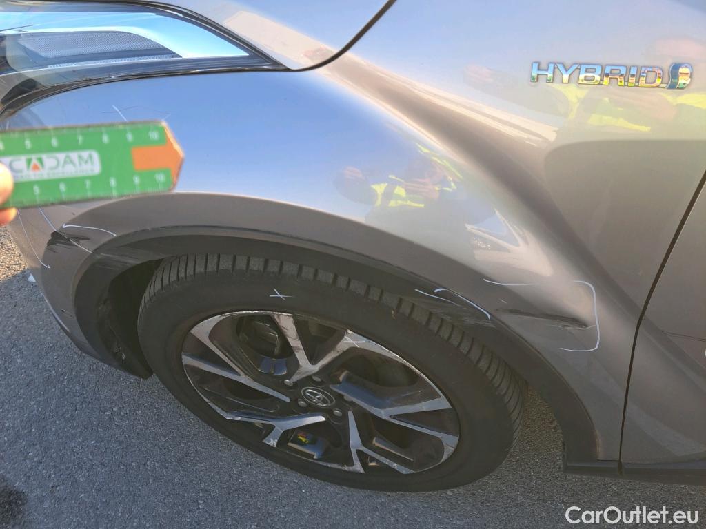  Toyota  C-HR TOYOTA  / 2016 / 5P / todoterreno 1.8 125H Advance (CX) #43