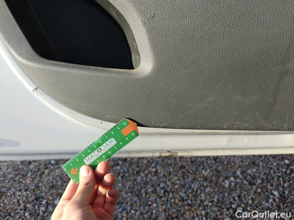  Citroen  Jumpy CITROEN  / 2016 / 4P / furgón Talla M BlueHDi 100 S&S 6v Control #84