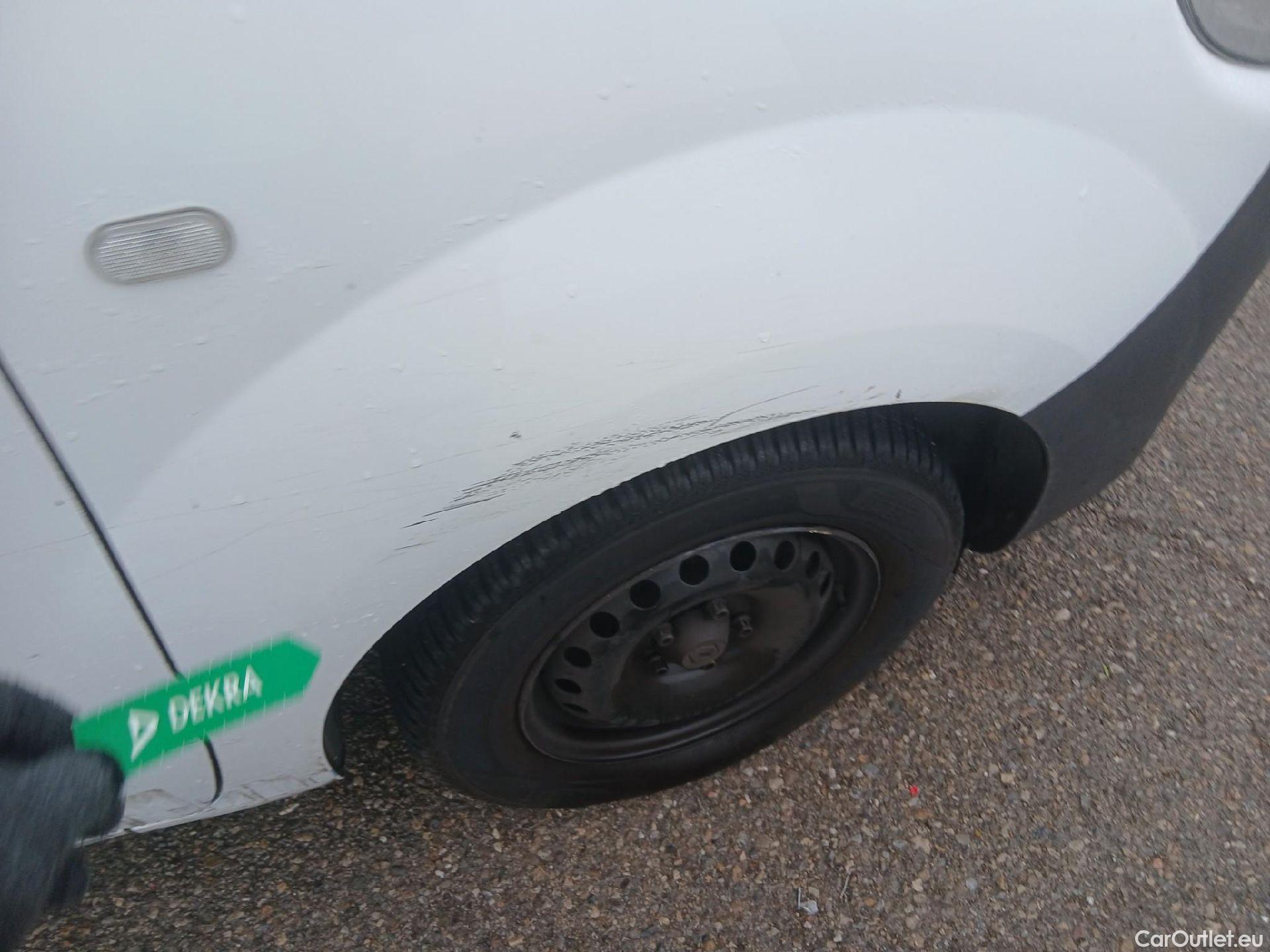  Renault  Kangoo RENAULT  Furgón/2013/3P/furgón derivado de turismo Profesional Blue dCi 70kW (95CV) #33