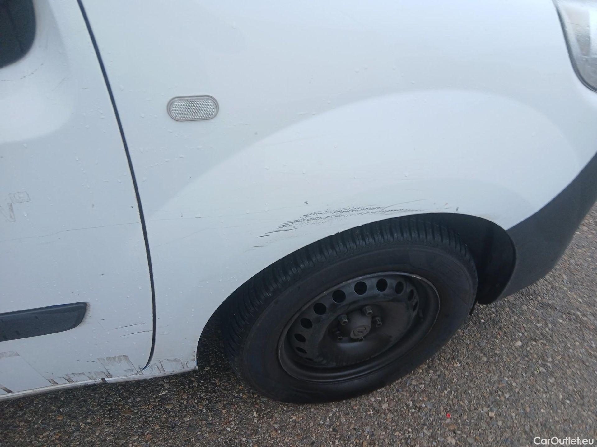  Renault  Kangoo RENAULT  Furgón/2013/3P/furgón derivado de turismo Profesional Blue dCi 70kW (95CV) #34