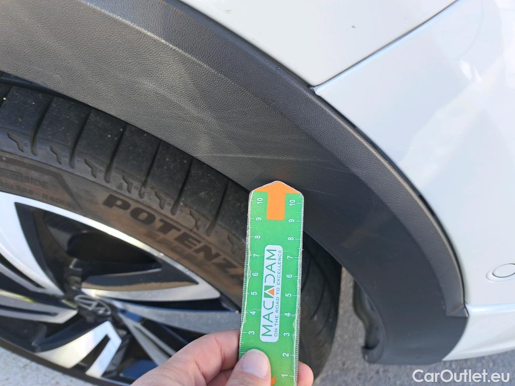  Volkswagen  T-CROSS VOLKSWAGEN  / 2018 / 5P / todoterreno Sport 1.5 TSI 110kW (150CV) DSG #31