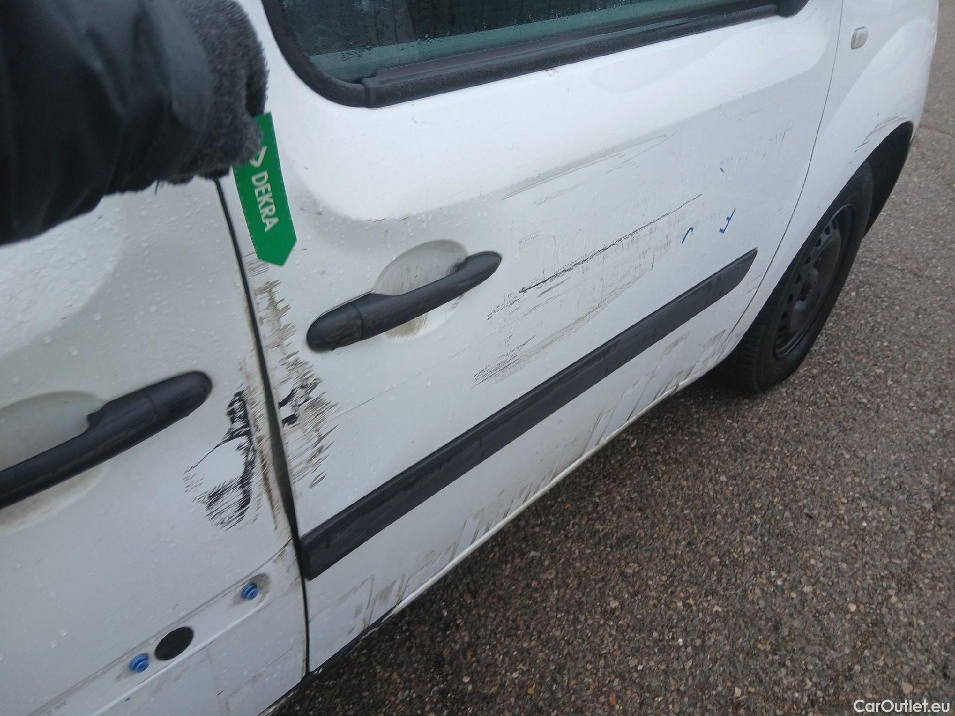  Renault  Kangoo RENAULT  Furgón/2013/3P/furgón derivado de turismo Profesional Blue dCi 70kW (95CV) #26