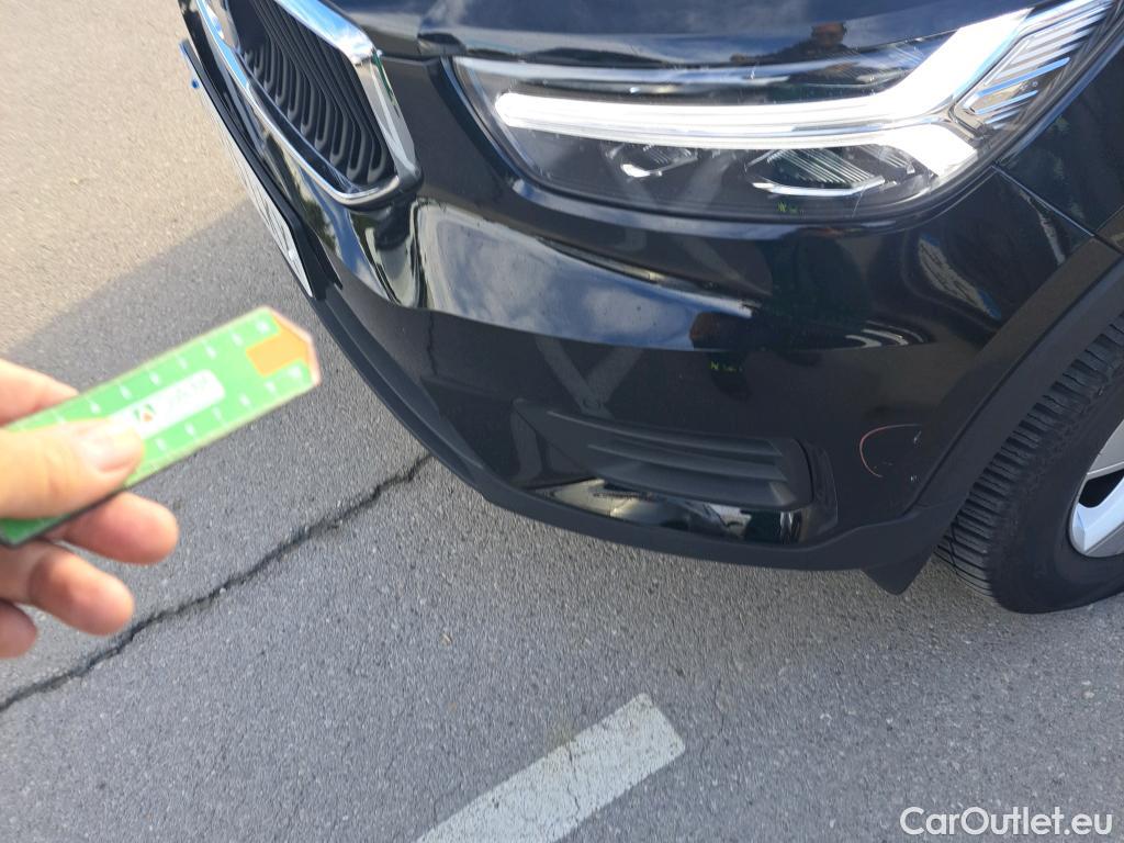  Volvo  XC 40 VOLVO XC40 / 2017 / 5P / todoterreno 1.5 T2 Momentum Core Auto #14