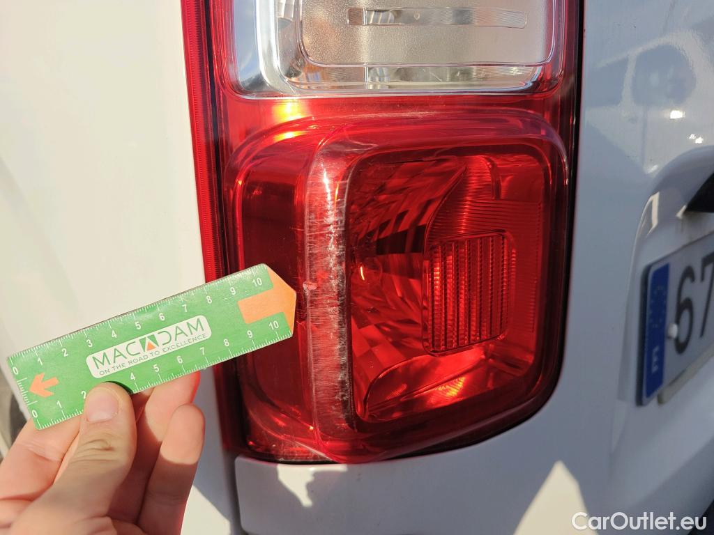  Citroen  Jumpy CITROEN  / 2016 / 4P / furgón Talla M BlueHDi 100 S&S 6v Control #19