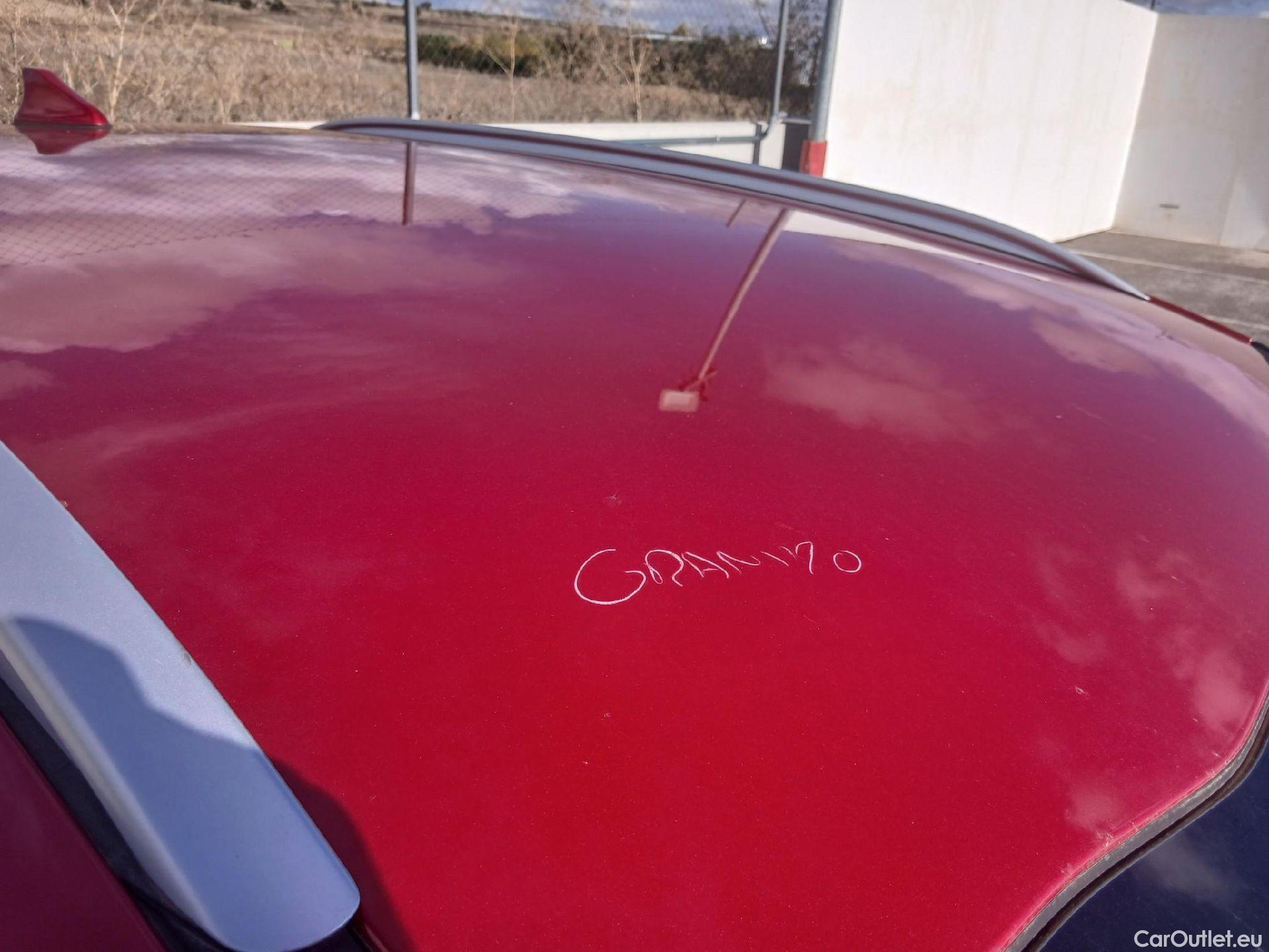  KIA  XCeed KIA  / 2019 / 5P / todoterreno 1.0 T-GDi Drive 88kW (120CV) #26