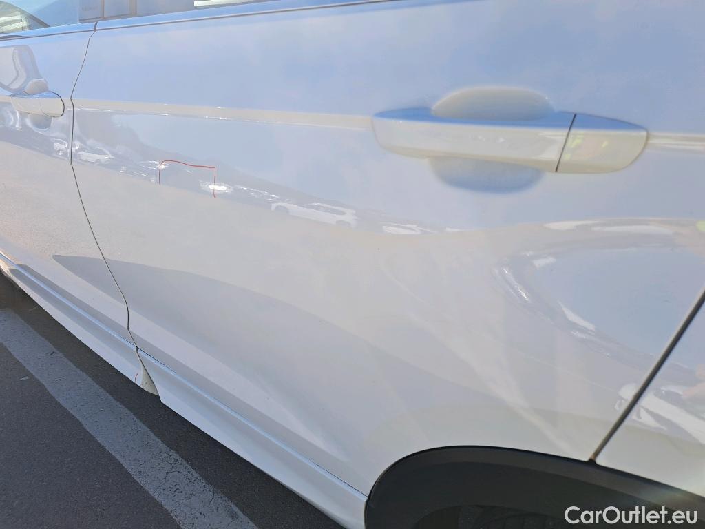  Volkswagen  T-CROSS VOLKSWAGEN  / 2018 / 5P / todoterreno Sport 1.5 TSI 110kW (150CV) DSG #7