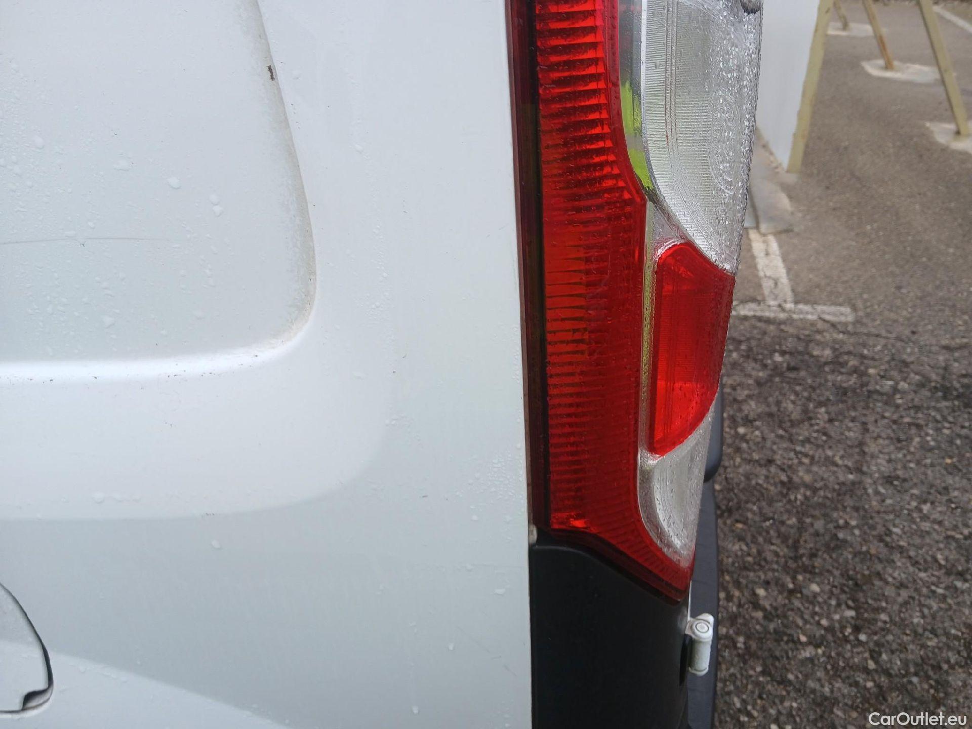  Renault  Kangoo RENAULT  Furgón/2013/3P/furgón derivado de turismo Profesional Blue dCi 70kW (95CV) #13