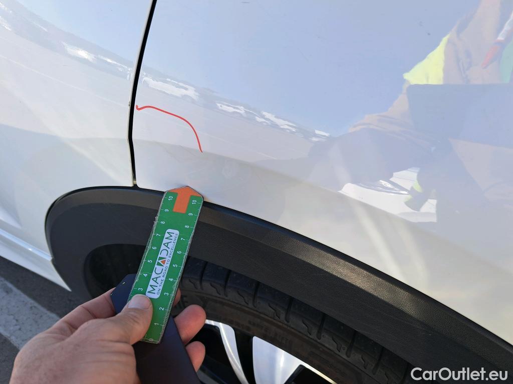  Volkswagen  T-CROSS VOLKSWAGEN  / 2018 / 5P / todoterreno Sport 1.5 TSI 110kW (150CV) DSG #13