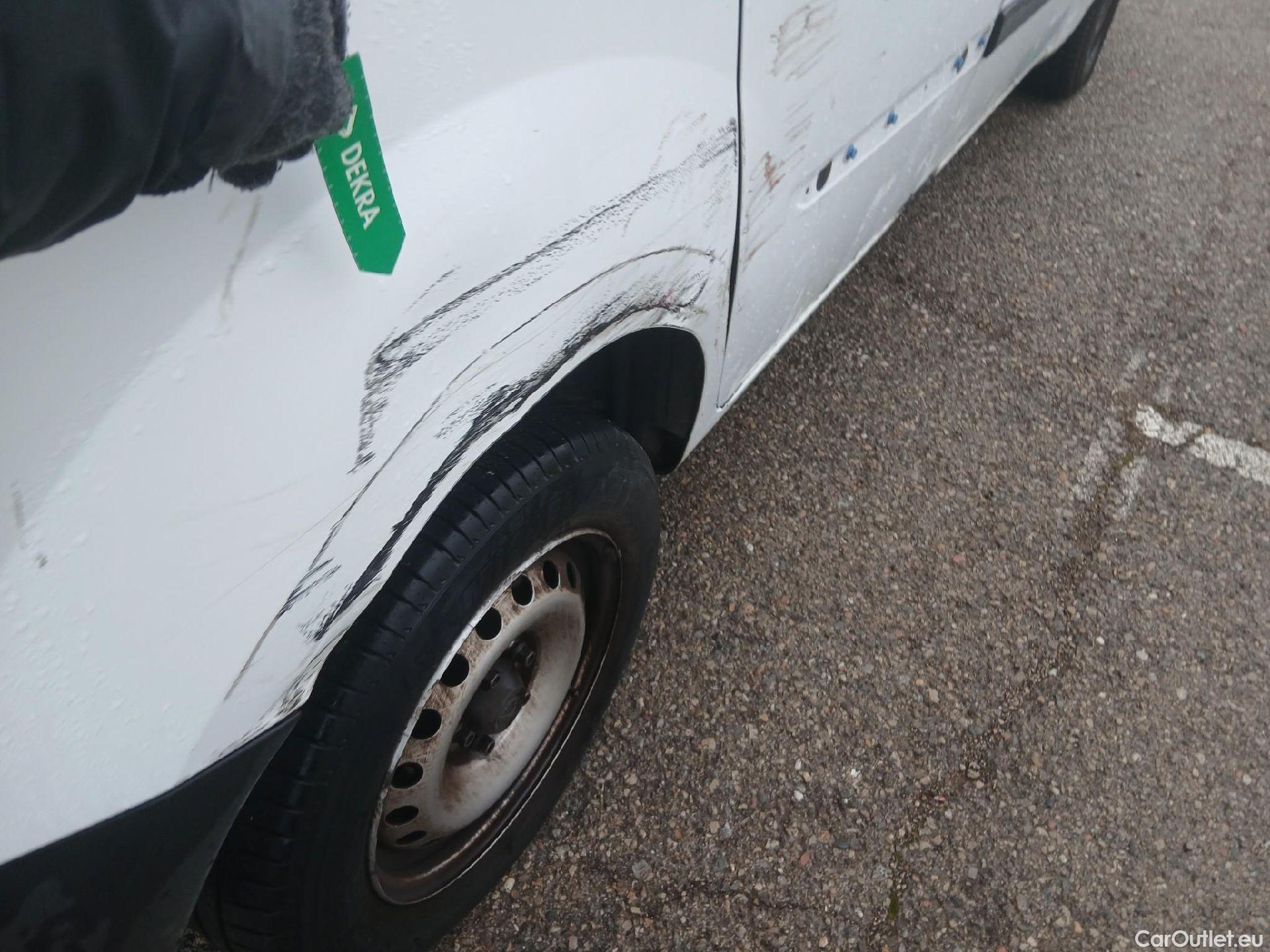  Renault  Kangoo RENAULT  Furgón/2013/3P/furgón derivado de turismo Profesional Blue dCi 70kW (95CV) #21