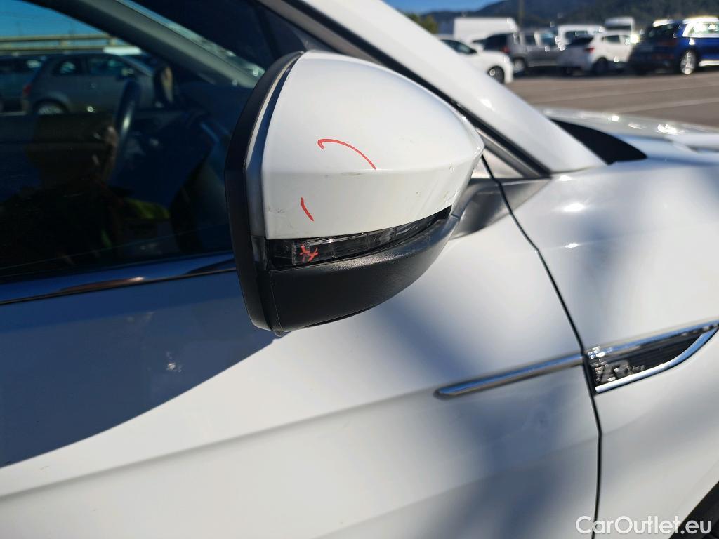  Volkswagen  T-CROSS VOLKSWAGEN  / 2018 / 5P / todoterreno Sport 1.5 TSI 110kW (150CV) DSG #14