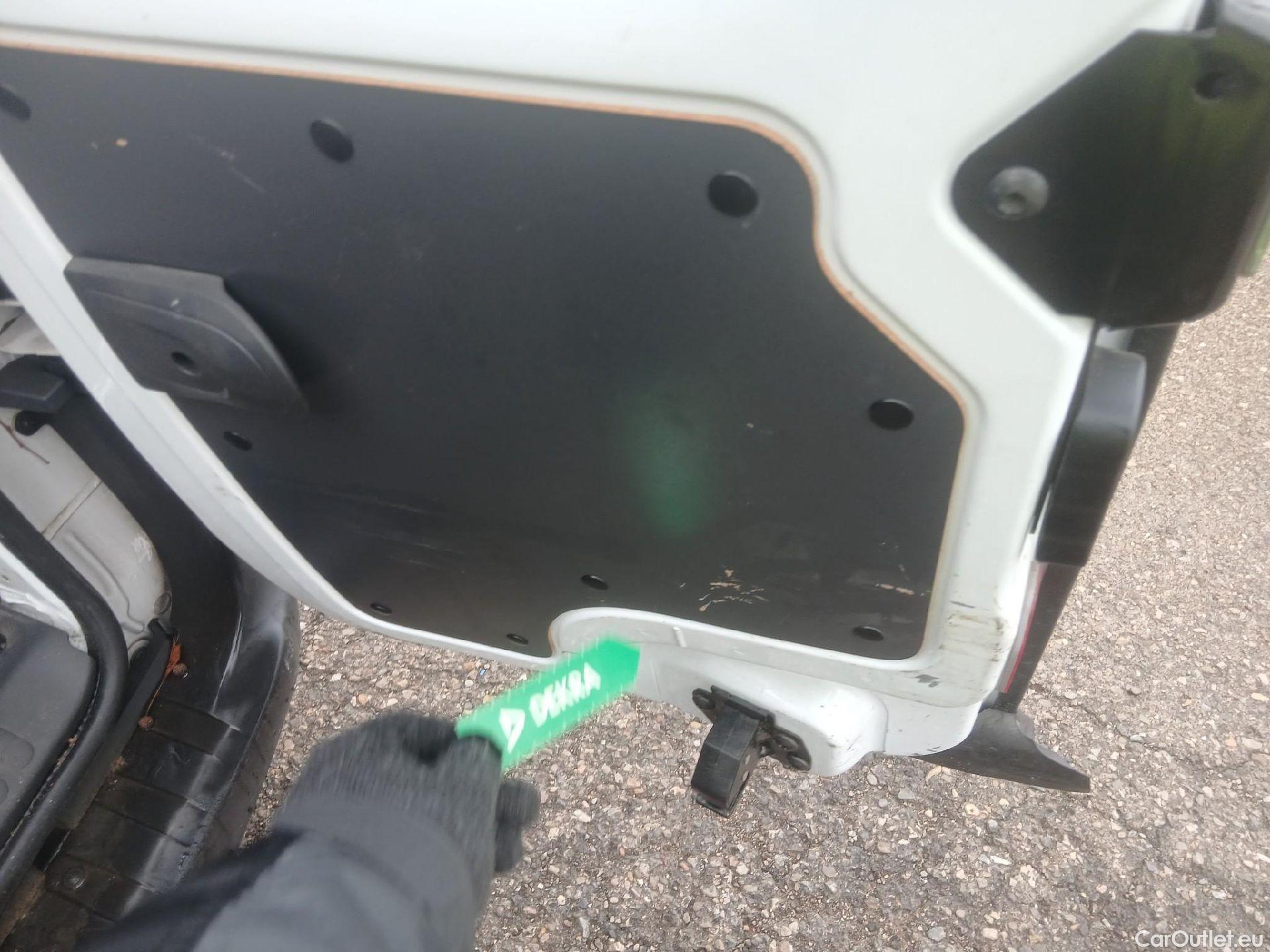  Renault  Kangoo RENAULT  Furgón/2013/3P/furgón derivado de turismo Profesional Blue dCi 70kW (95CV) #41