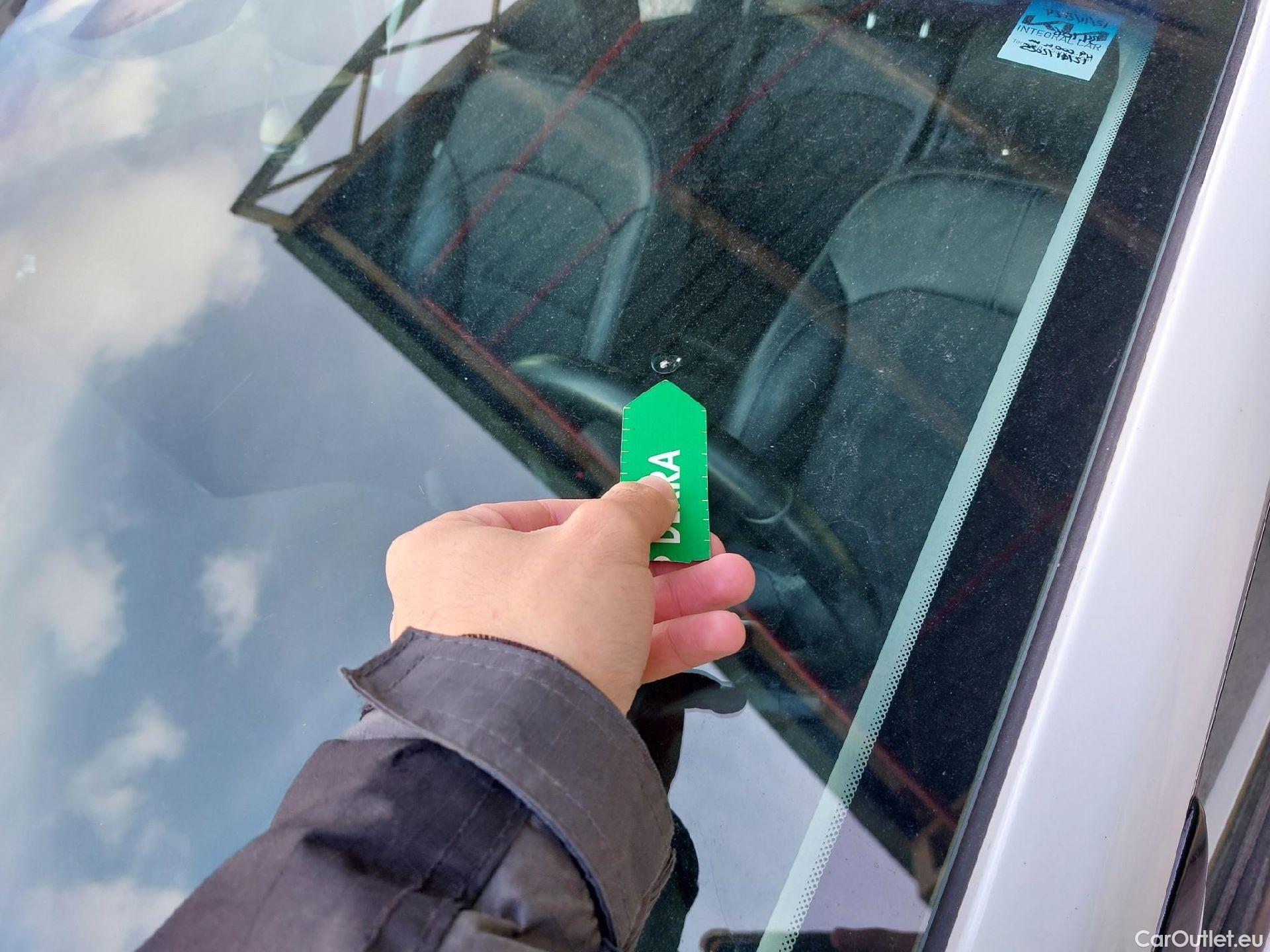  KIA  Niro KIA  / 2019 / 5P / crossover 1.6 GDi PHEV 104kW (141CV) Drive #2