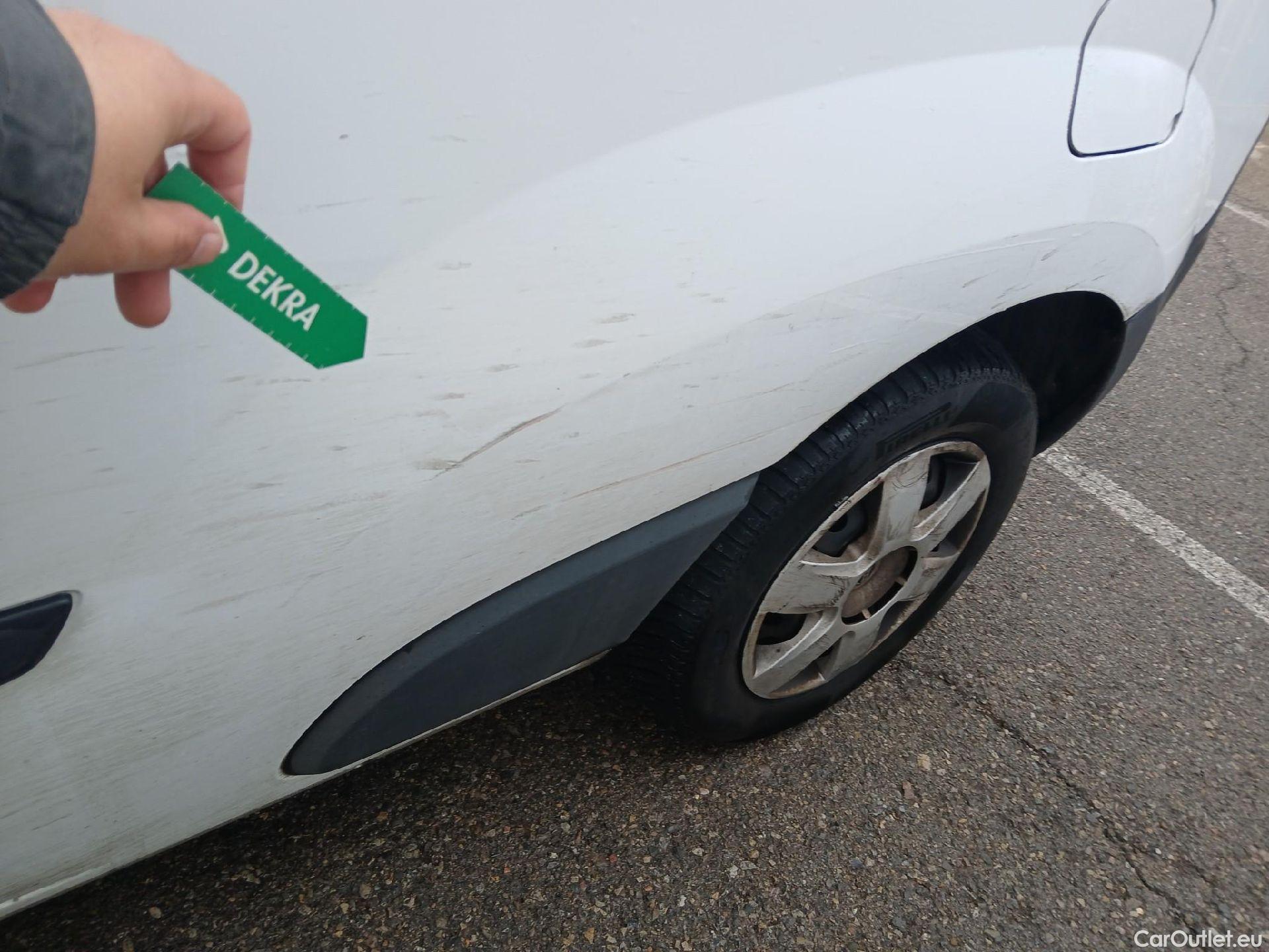  Nissan  NV200 NISSAN NV250 / 2019 / 4P / furgón 2pl 1.5dCi 70 kW (95CV) L2H1 ÓPTIMA #23