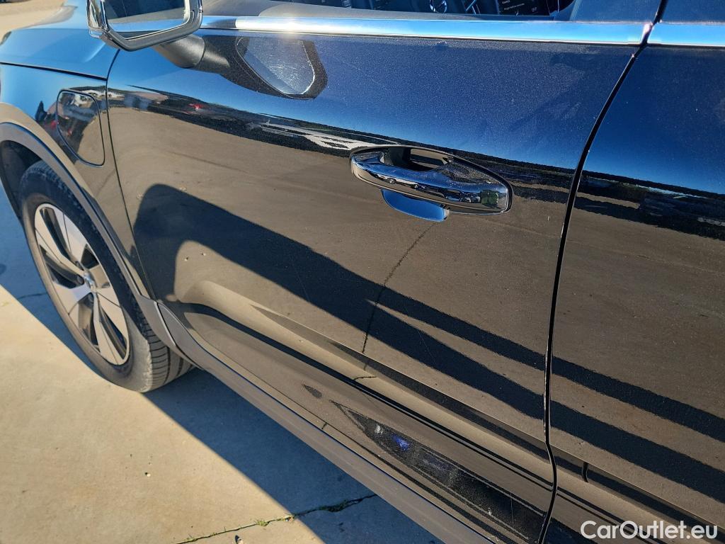 Volvo  XC 40 VOLVO XC40 / 2021 / 5P / todoterreno 1.5 T4 Twin Recharge Core Auto #3