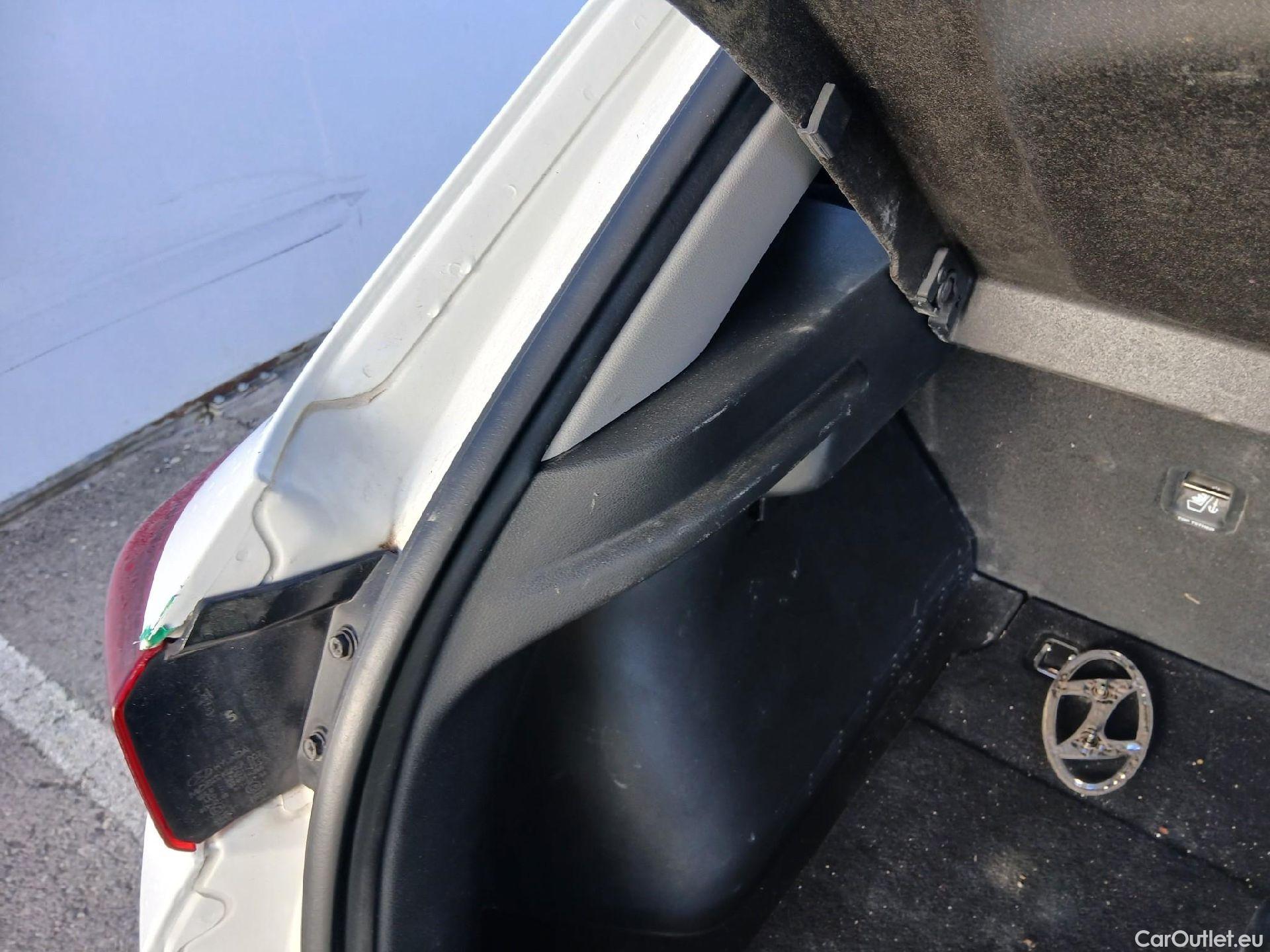  Hyundai  Konna HYUNDAI Kona / 2020 / 5P / todoterreno 100kW EV Maxx #45