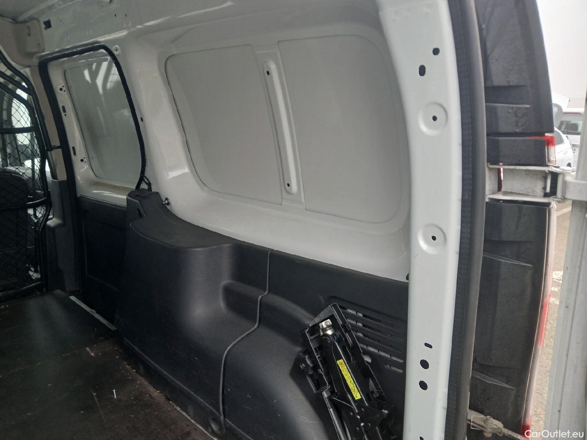  Nissan  NV200 NISSAN NV250 / 2019 / 4P / furgón 2pl 1.5dCi 70 kW (95CV) L2H1 ÓPTIMA #5