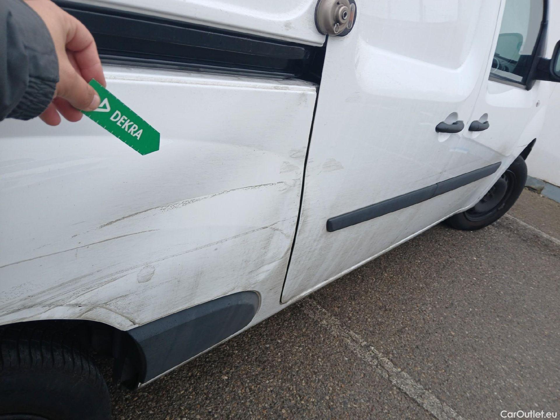  Nissan  NV200 NISSAN NV250 / 2019 / 4P / furgón 2pl 1.5dCi 70 kW (95CV) L2H1 ÓPTIMA #40